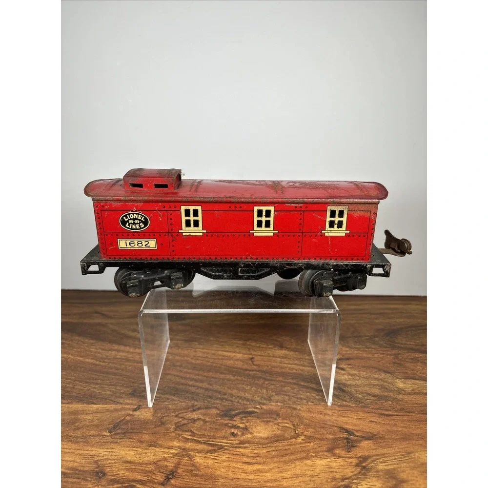 Lionel O27 Gauge Pre-War 8-Wheel Lionel RR Lines 1682‎ Red Cupola Caboose